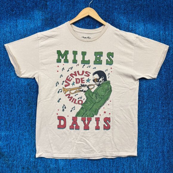 Miles Davis Venus De Mile Beige Jazz T-Shirt Size Medium - Picture 1 of 4